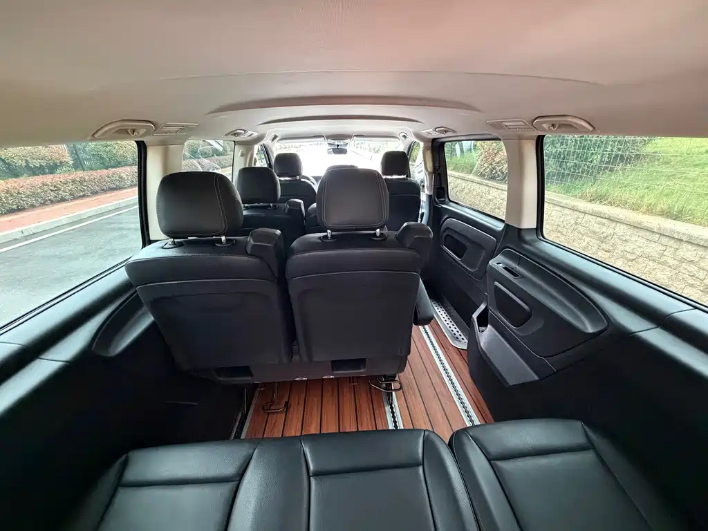 Mercedes-Benz Vito 2017 — фото 11
