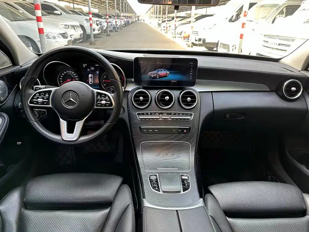 Mercedes-Benz C-Class 2019 — фото 4