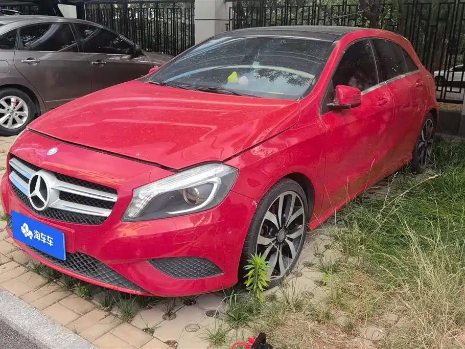 Mercedes-Benz A-Class 2015