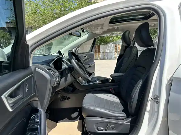 Ford Edge 2015