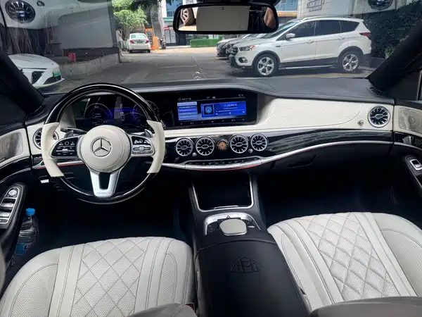 Mercedes-Benz S-Class 2008