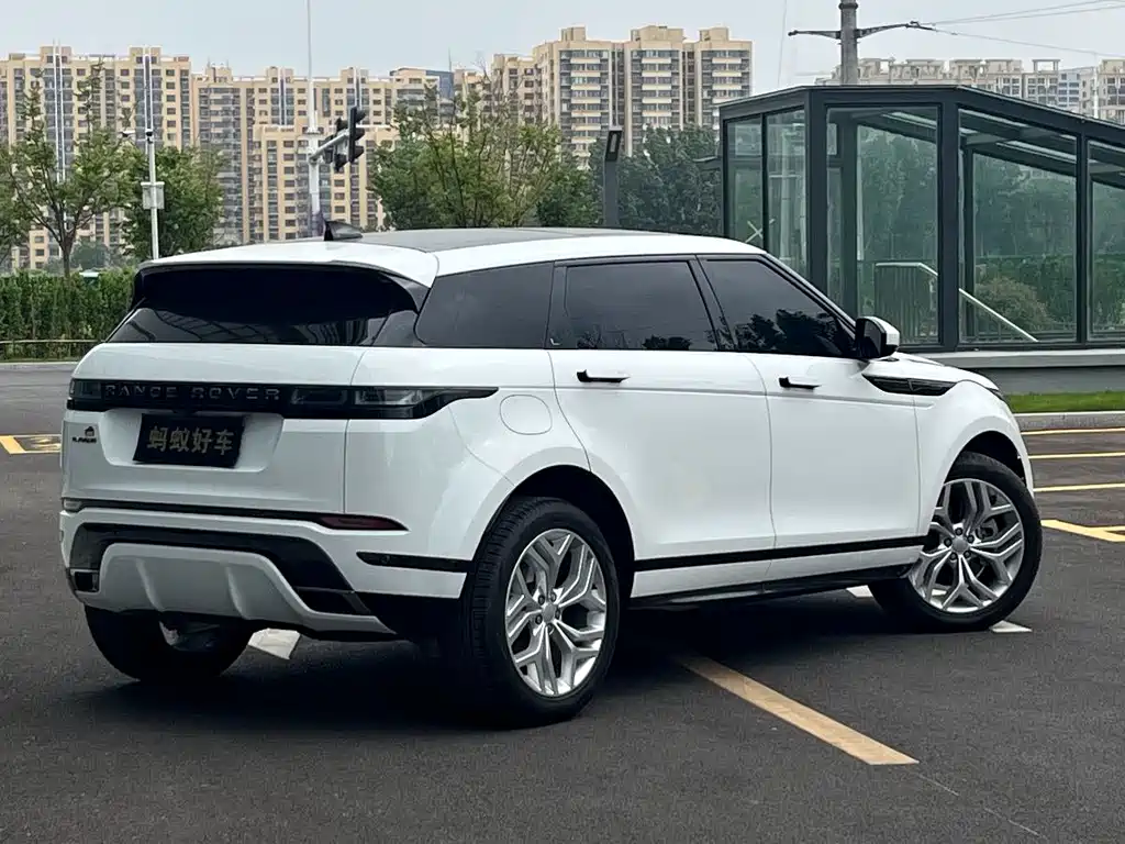 Land Rover Evoque 2024 — фото 7