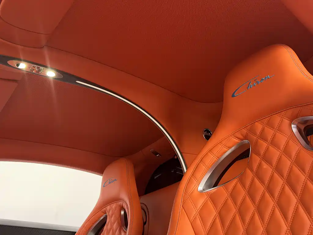 Bugatti  2023 — фото 12