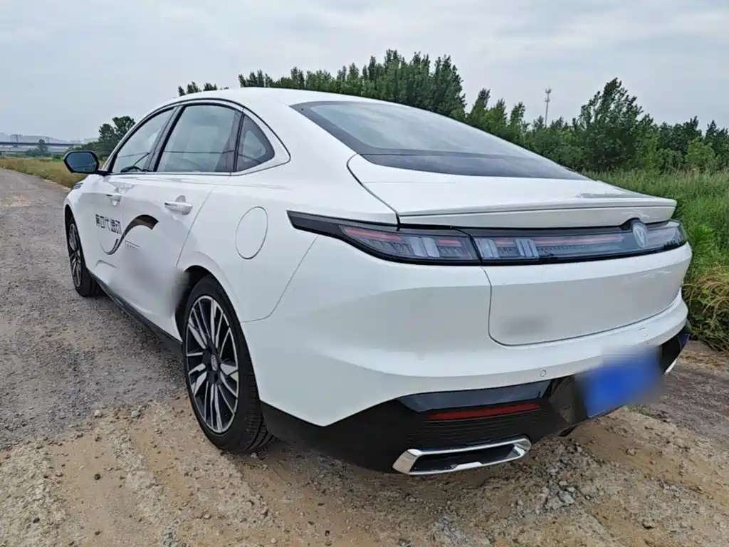 Changan Escape 2025 — фото 23