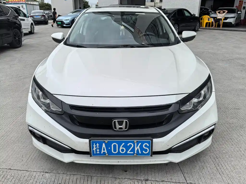 Honda Civic 2019 — фото 6