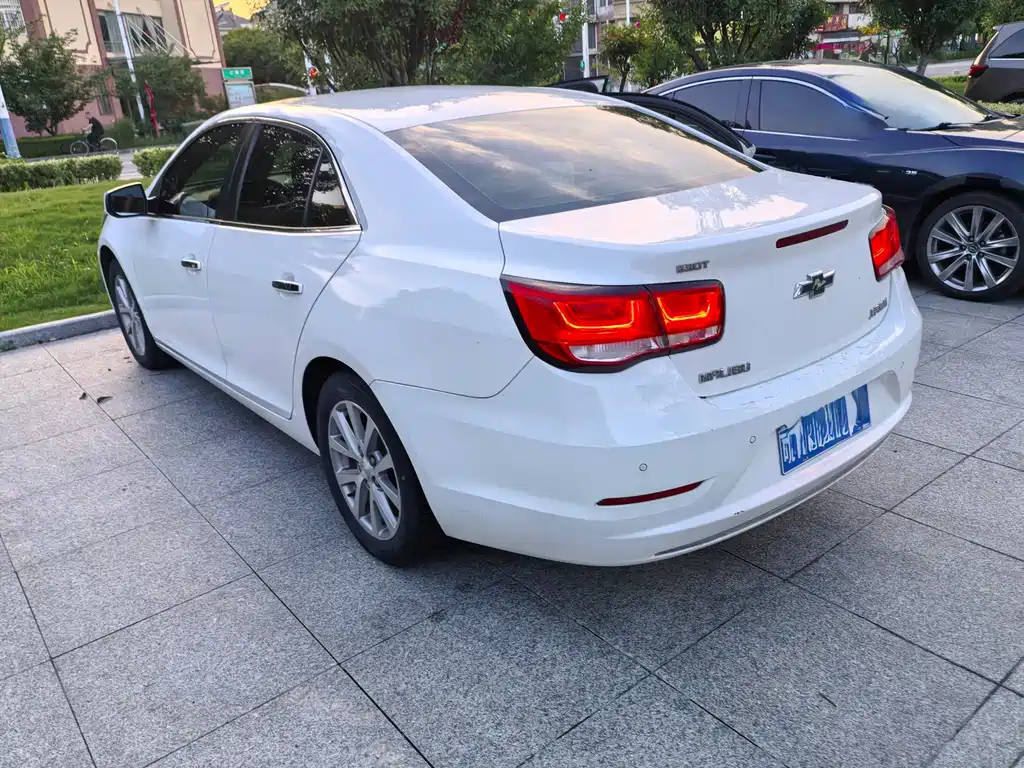 Chevrolet Malibu 2018 — фото 3