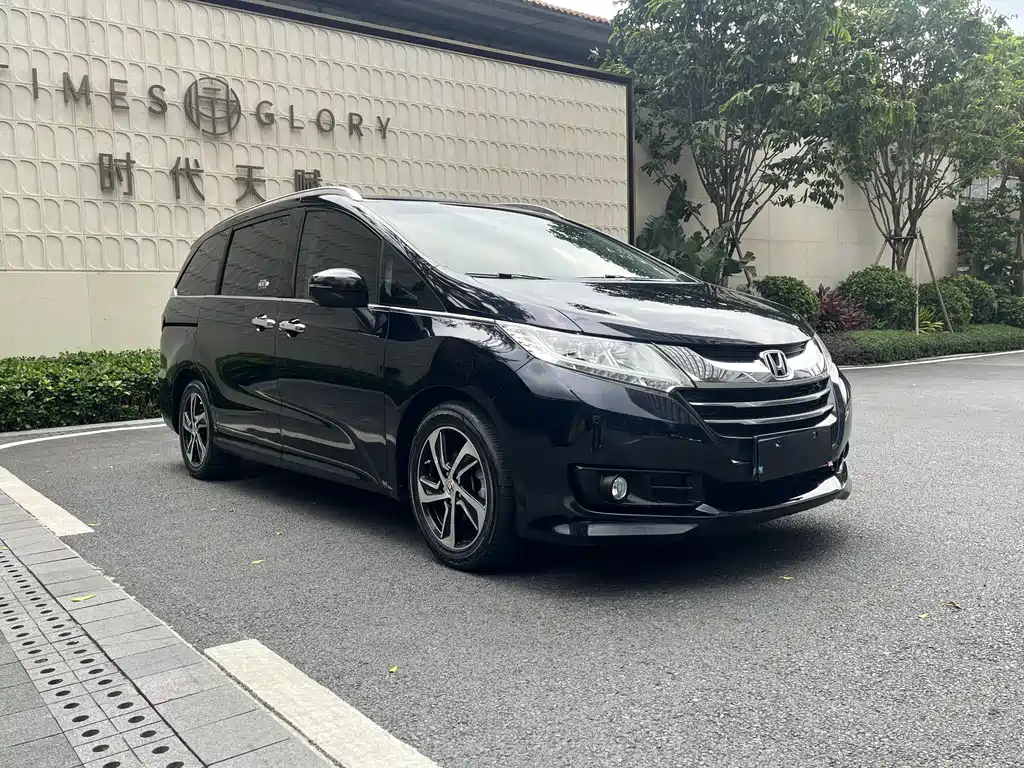 Honda Odyssey 2017 — фото 3