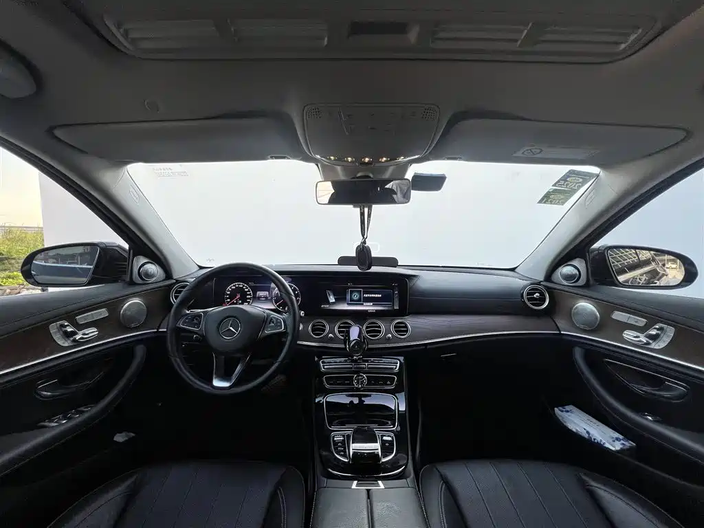 Mercedes-Benz E-Class 2017 — фото 8