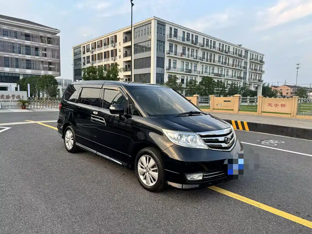 Honda Elysion 2014