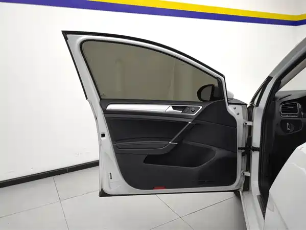 Volkswagen Golf 2020