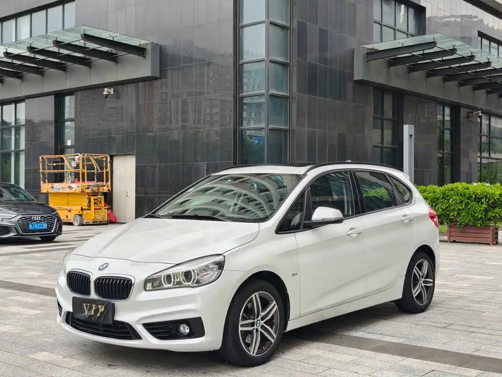 BMW 2 Series Station Wagon 2016 — фото 2