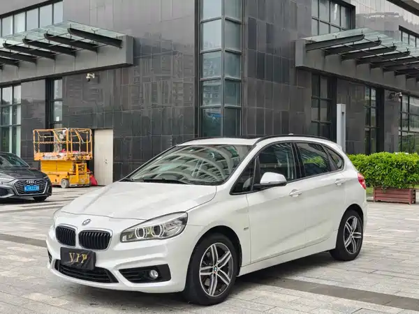 BMW 2 Series Station Wagon 2016