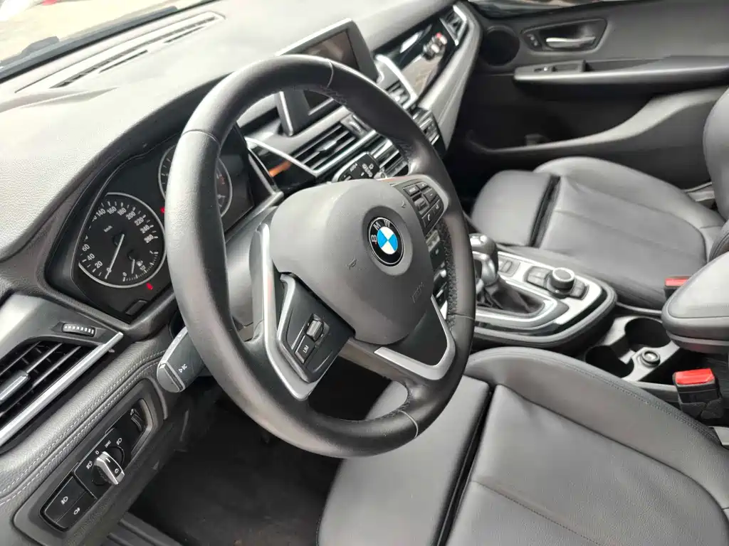 BMW 2 Series Station Wagon 2016 — фото 16