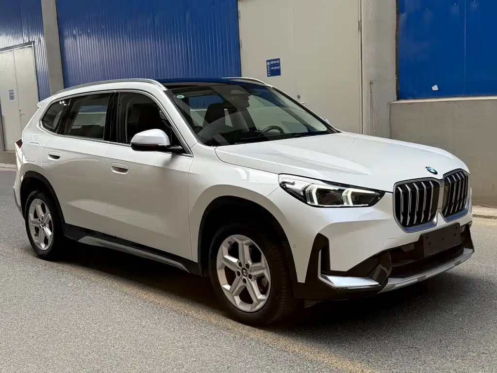 BMW X1 2023 — фото 3