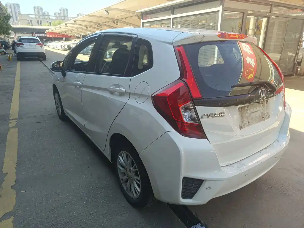 Honda Fit 2016 — фото 9