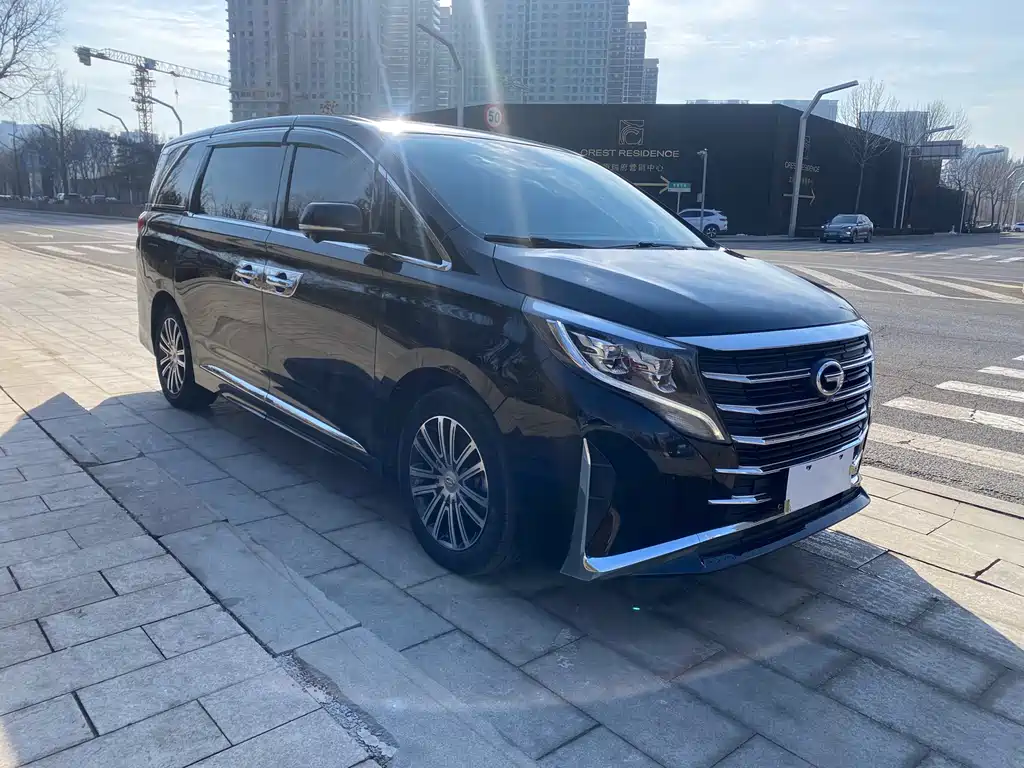 GAC Motor Trumpchi M8 2022 — фото 5