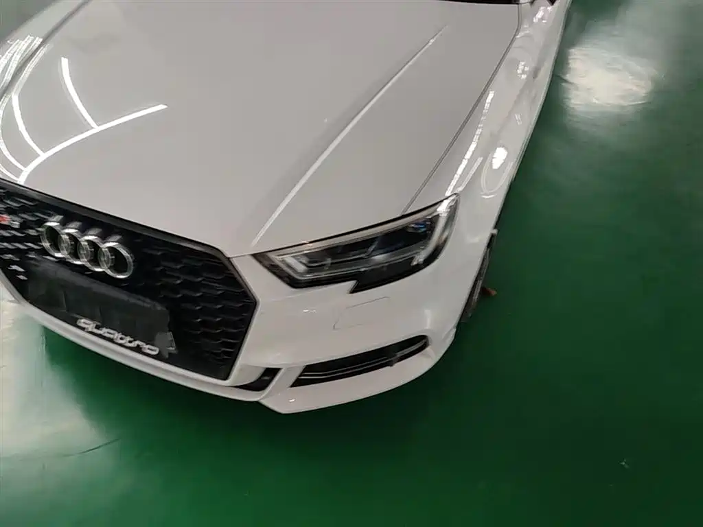 Audi S3 2018 — фото 24
