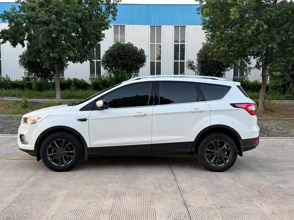 Ford Kuga 2020 — фото 16