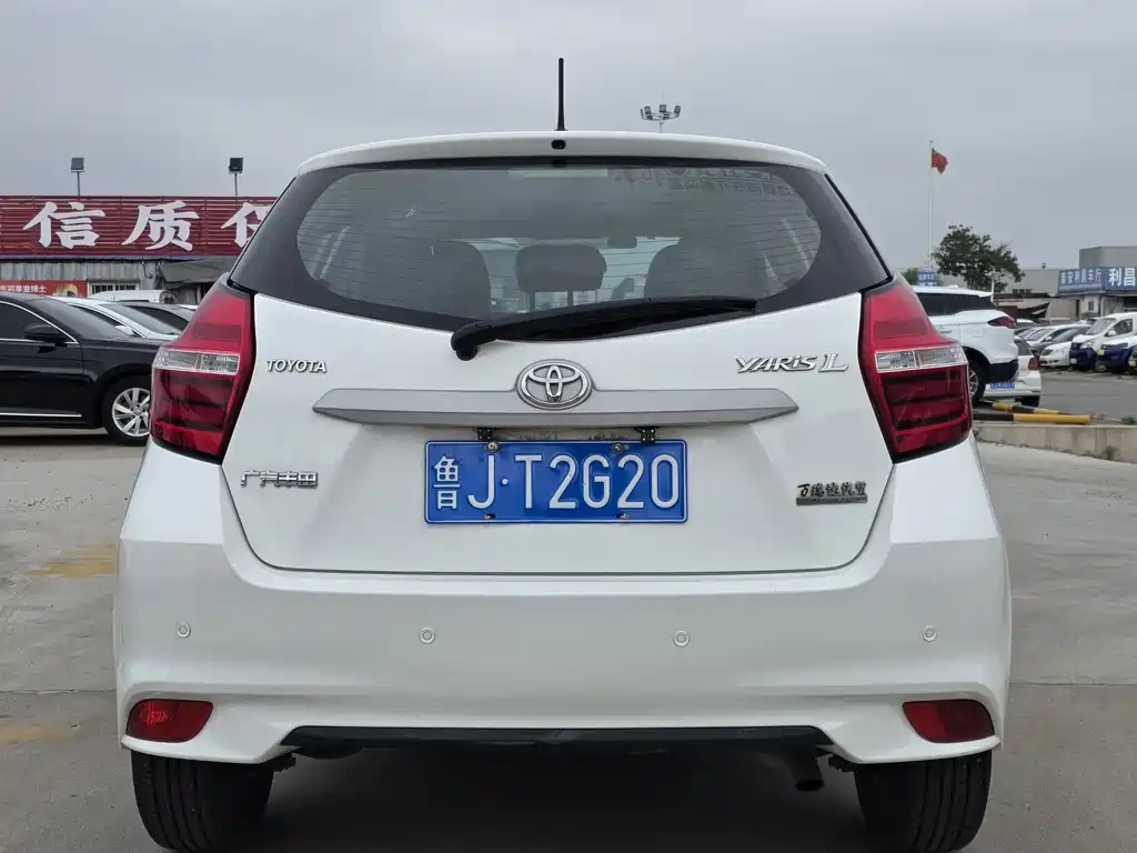 Toyota Yaris L 2018 — фото 4