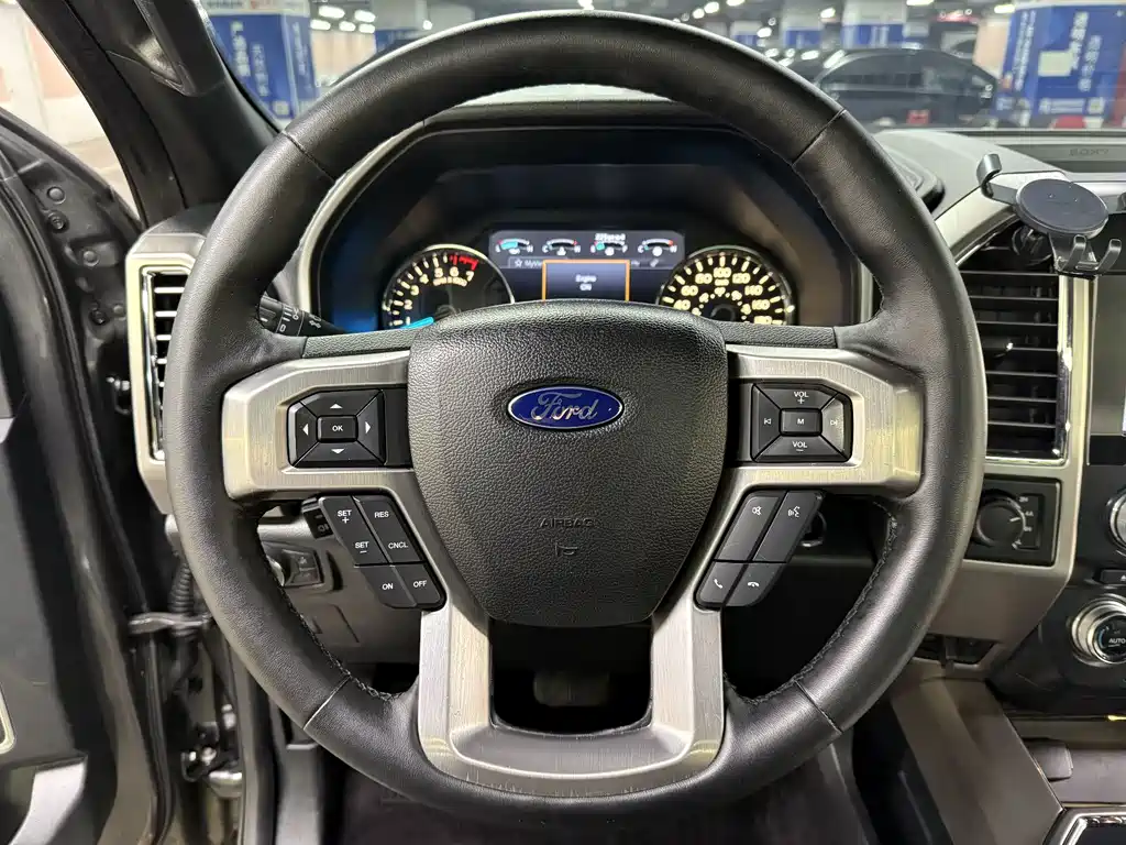 Ford F-150 Raptor 2017 — фото 31