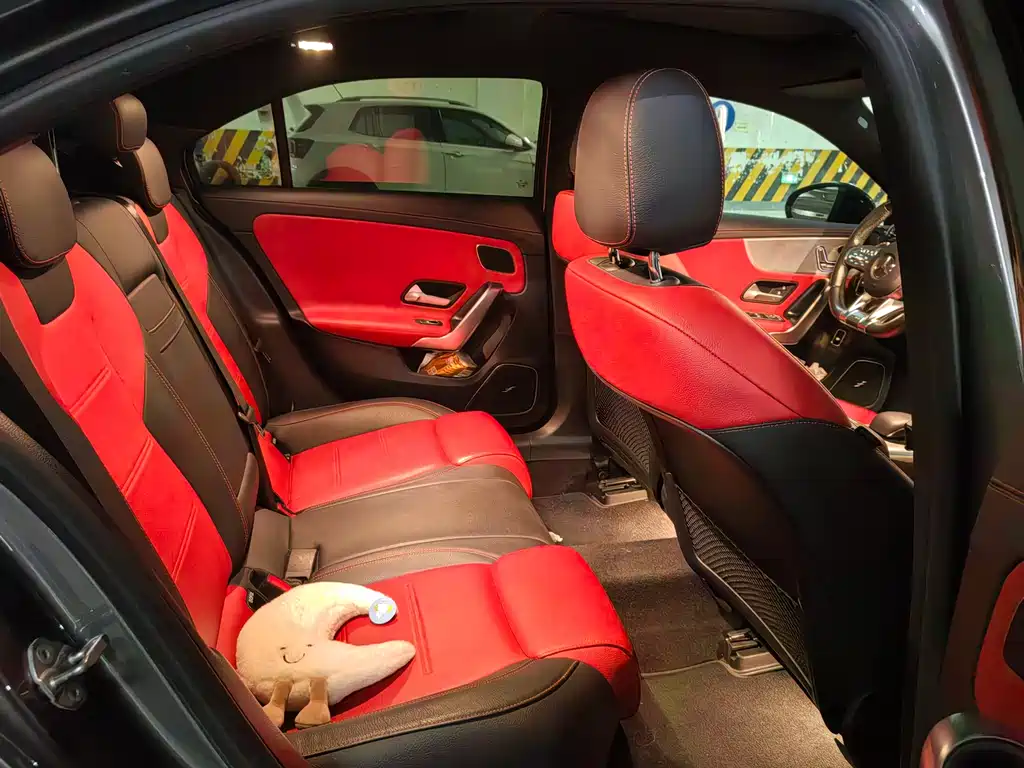 Mercedes-Benz A-Class AMG 2020 — фото 10