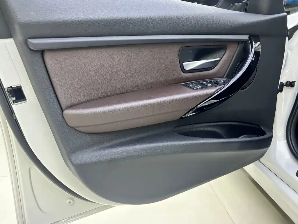 BMW 3 Series 2018