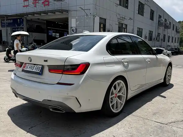BMW 3 Series 2021
