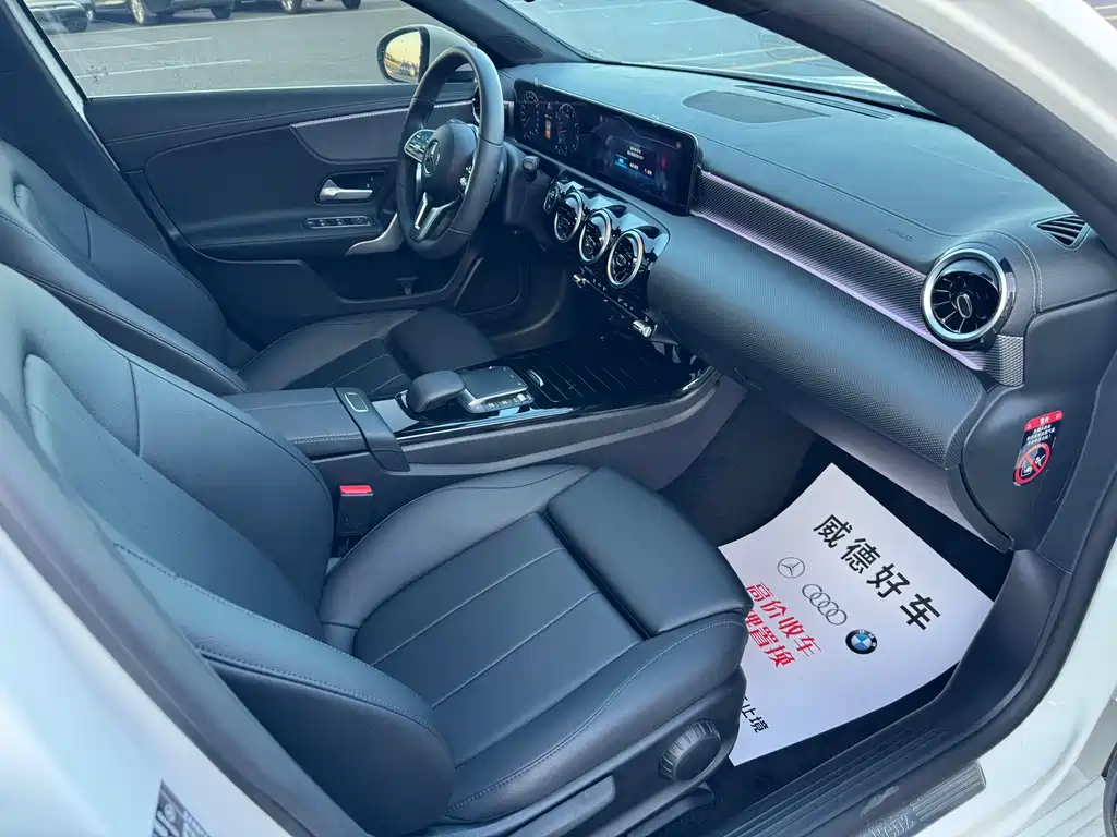 Mercedes-Benz A-Class 2022 — фото 13