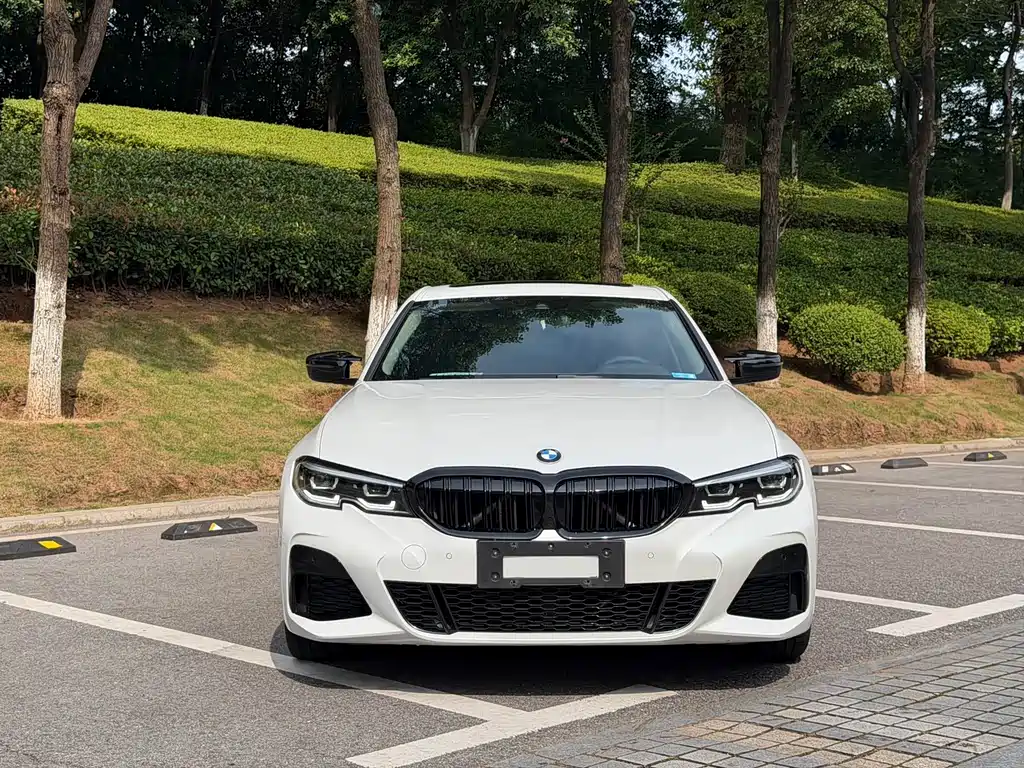 BMW 3 Series 2021