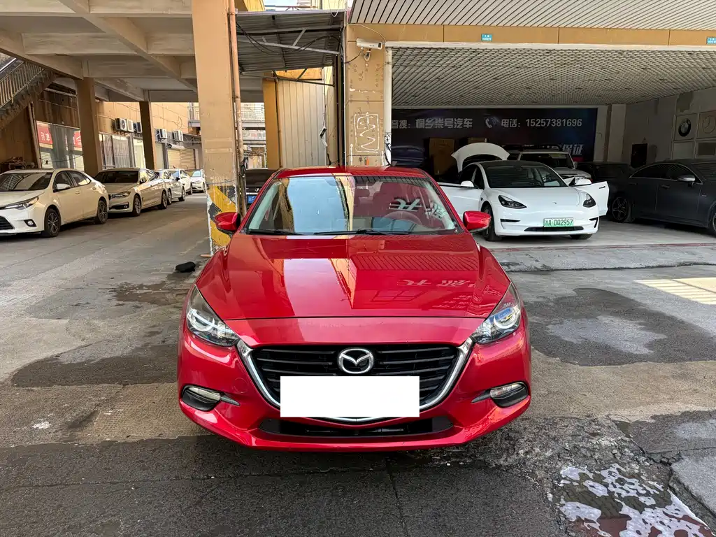 Mazda 3 Axela 2018 — фото 11