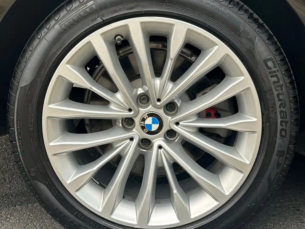 BMW 5 Series 2020 — фото 18