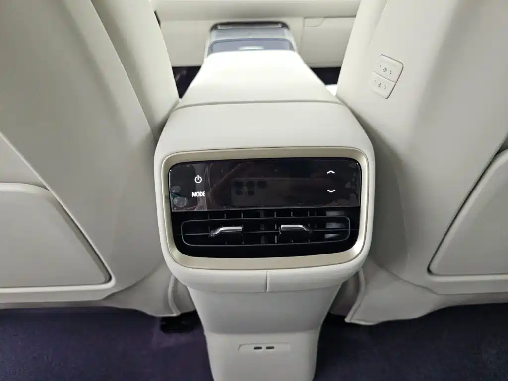 Buick Zhijing L7 2025 — фото 13