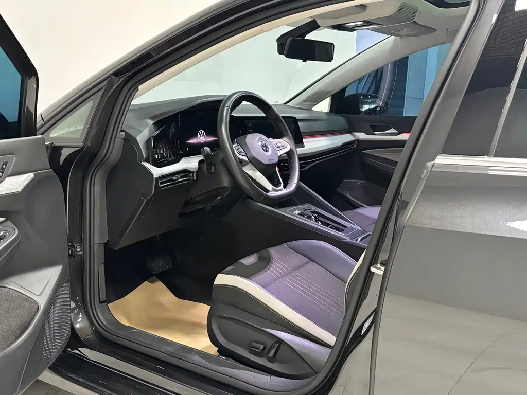 Volkswagen Golf 2022
