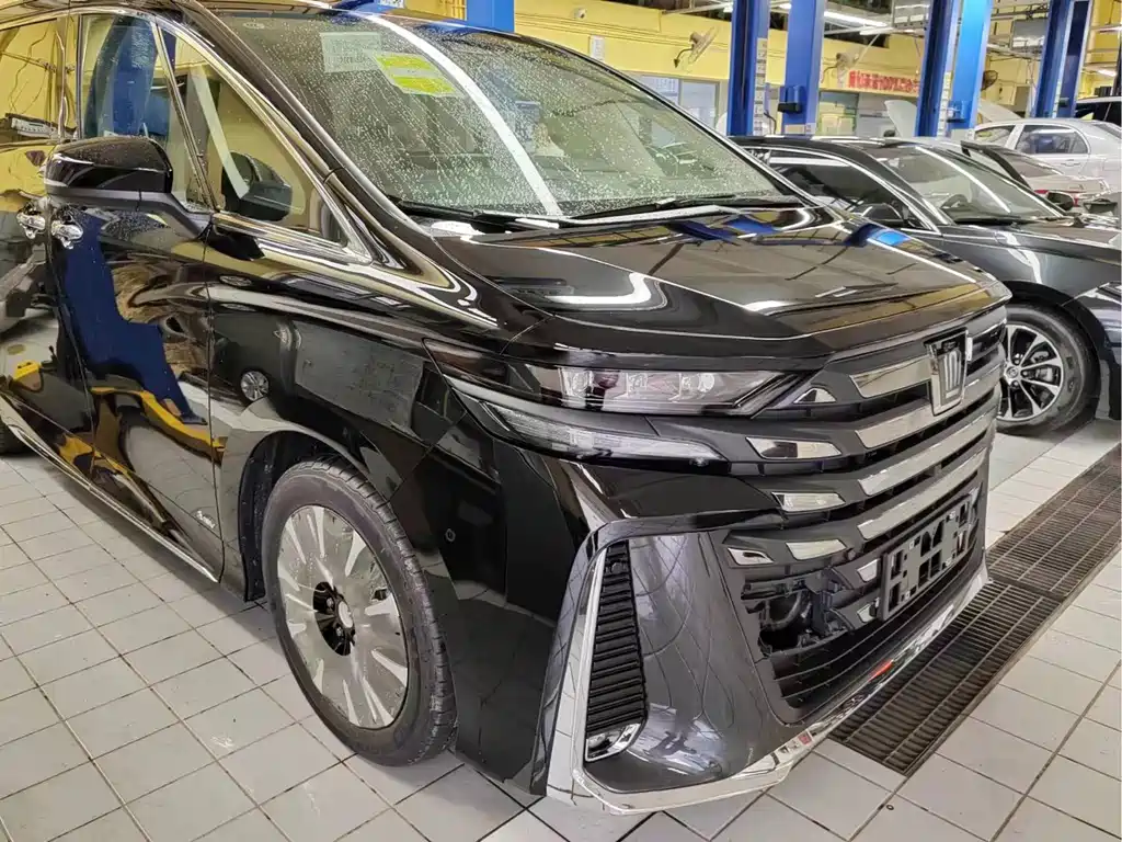 Toyota Vellfire 2025 — фото 3