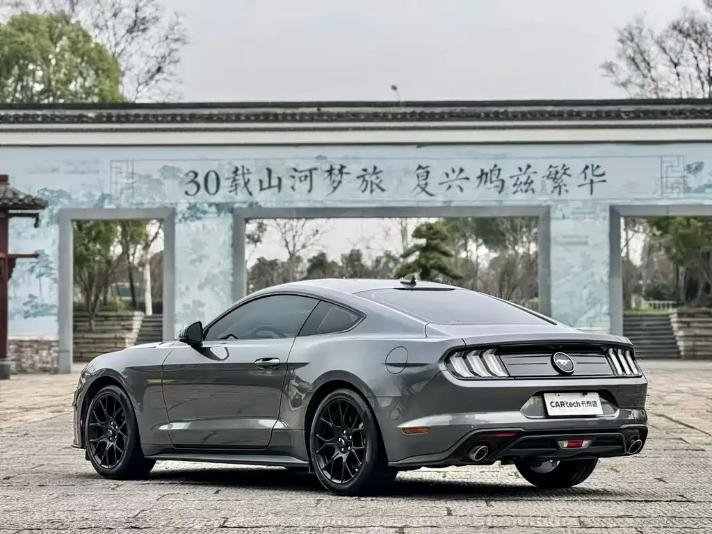 Ford Mustang 2023 — фото 4