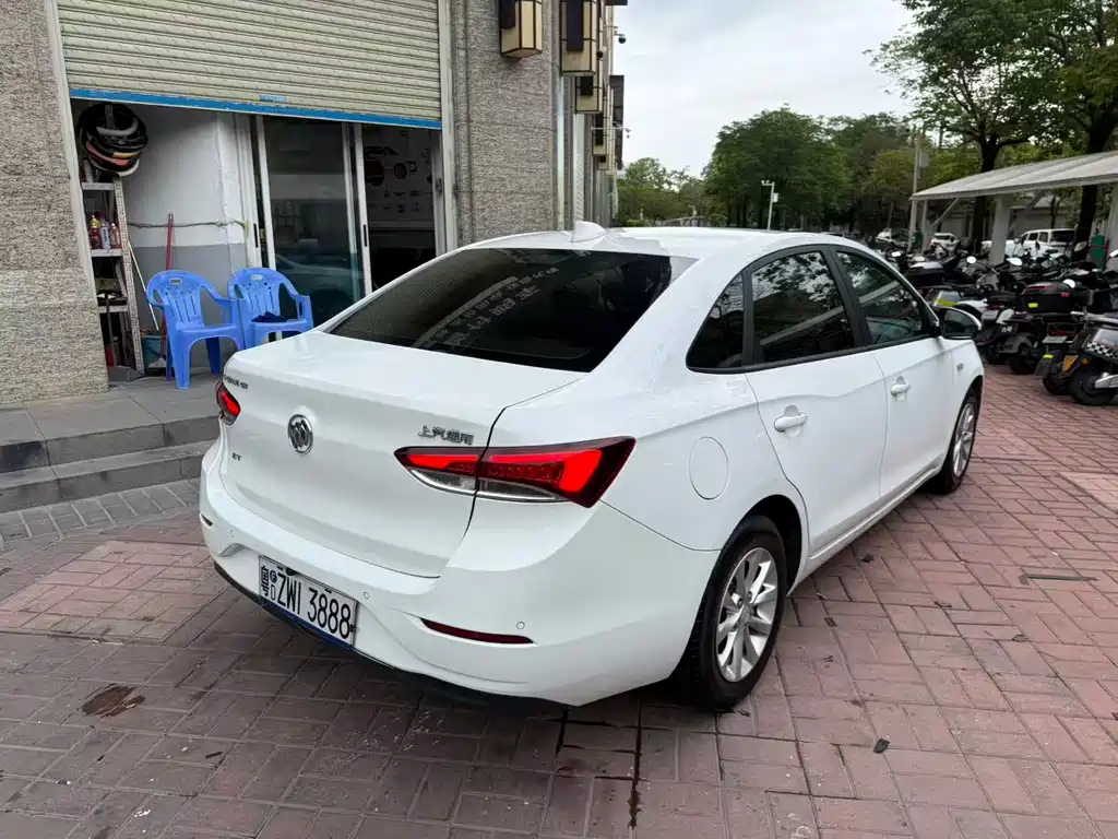Buick Excelle 2018 — фото 7
