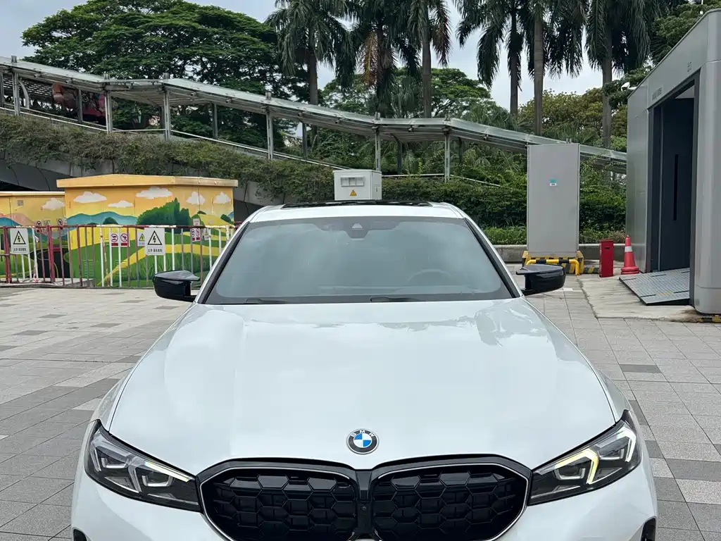 BMW 3 Series 2023