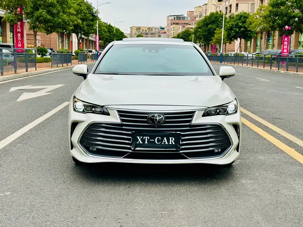 Toyota Avalon 2020 — фото 2
