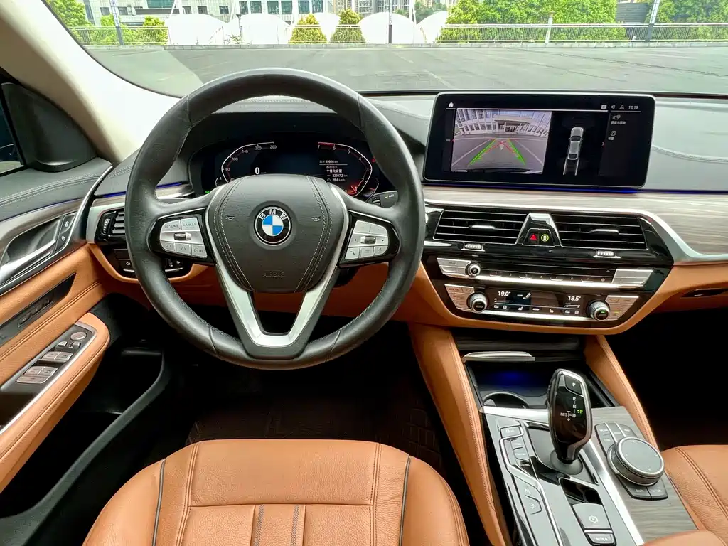 BMW 6 Series GT 2021 — фото 8