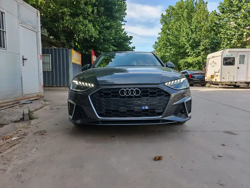 Audi A4L 2023