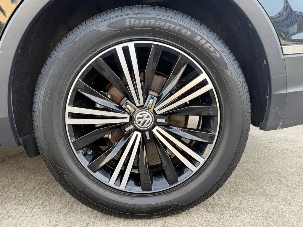 Volkswagen Tiguan L 2019 — фото 18