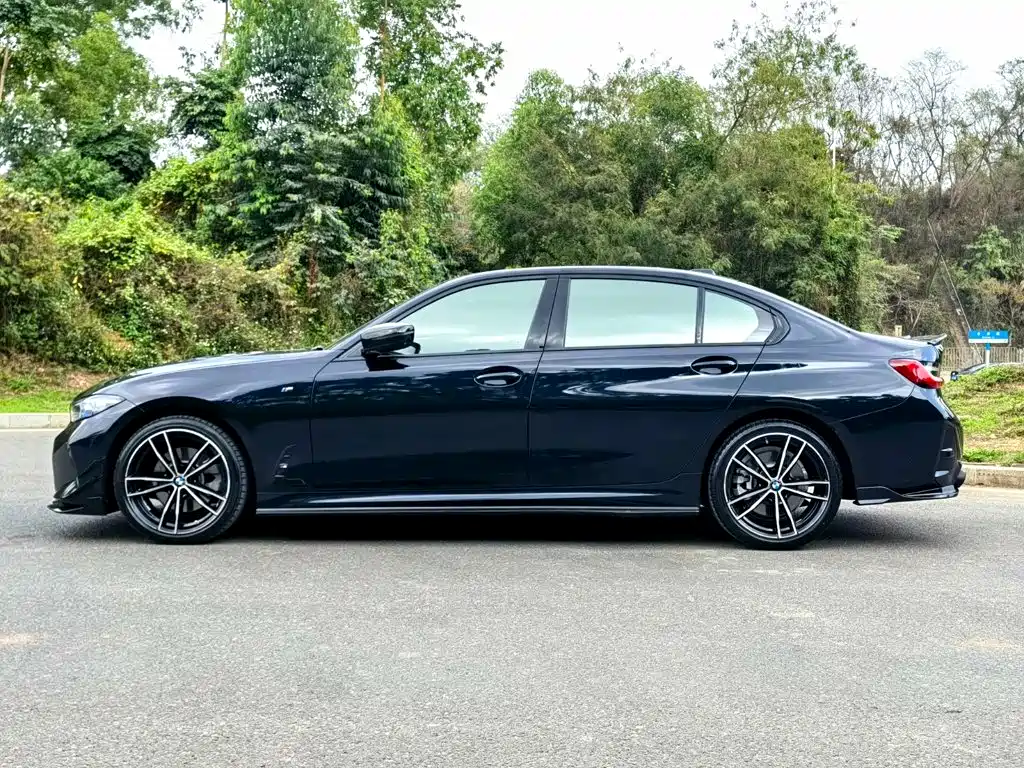BMW 3 Series 2023