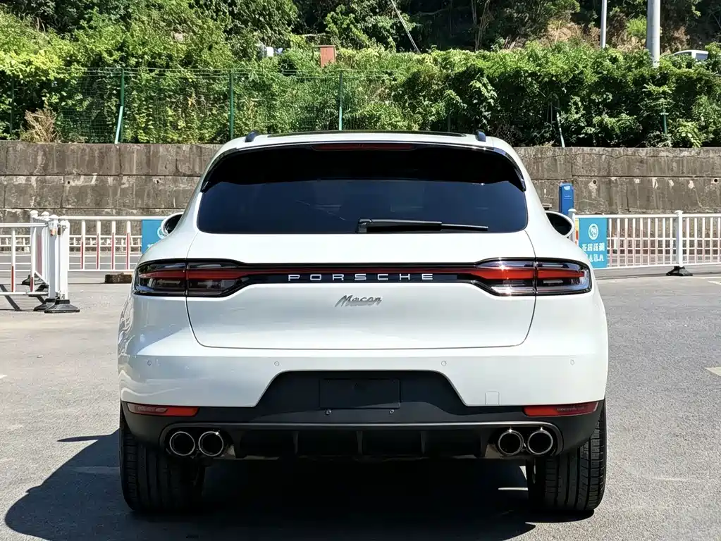 Porsche Macan 2020 — фото 9