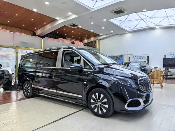 Mercedes-Benz Vito 2023