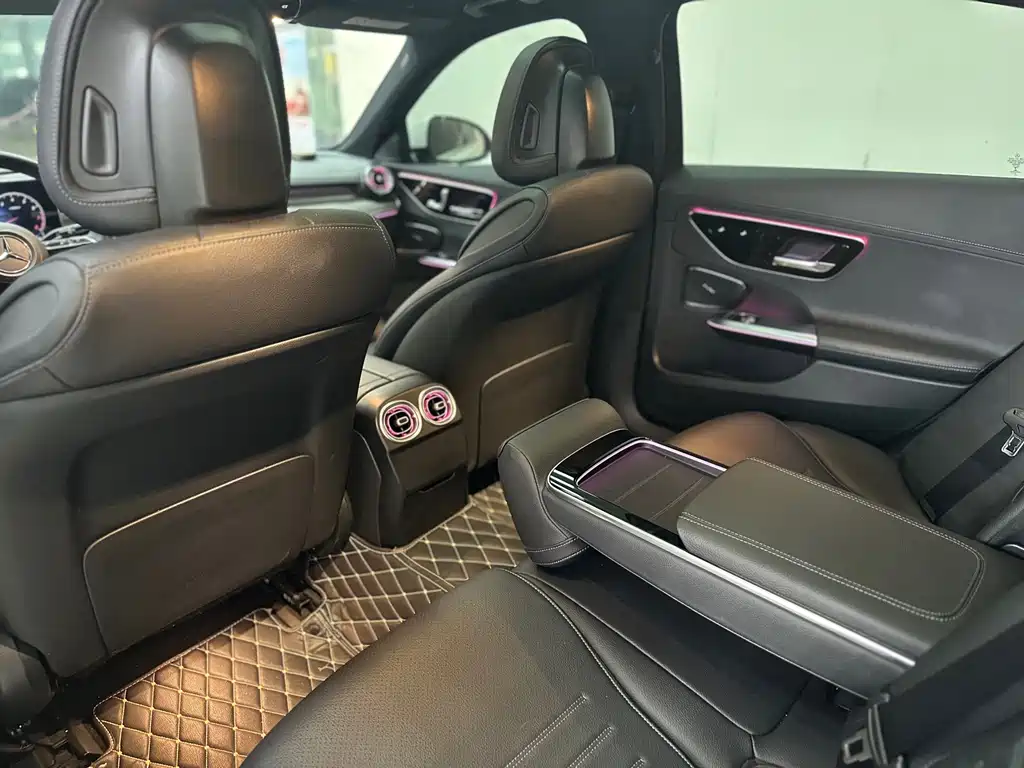 Mercedes-Benz C-Class 2022 — фото 9