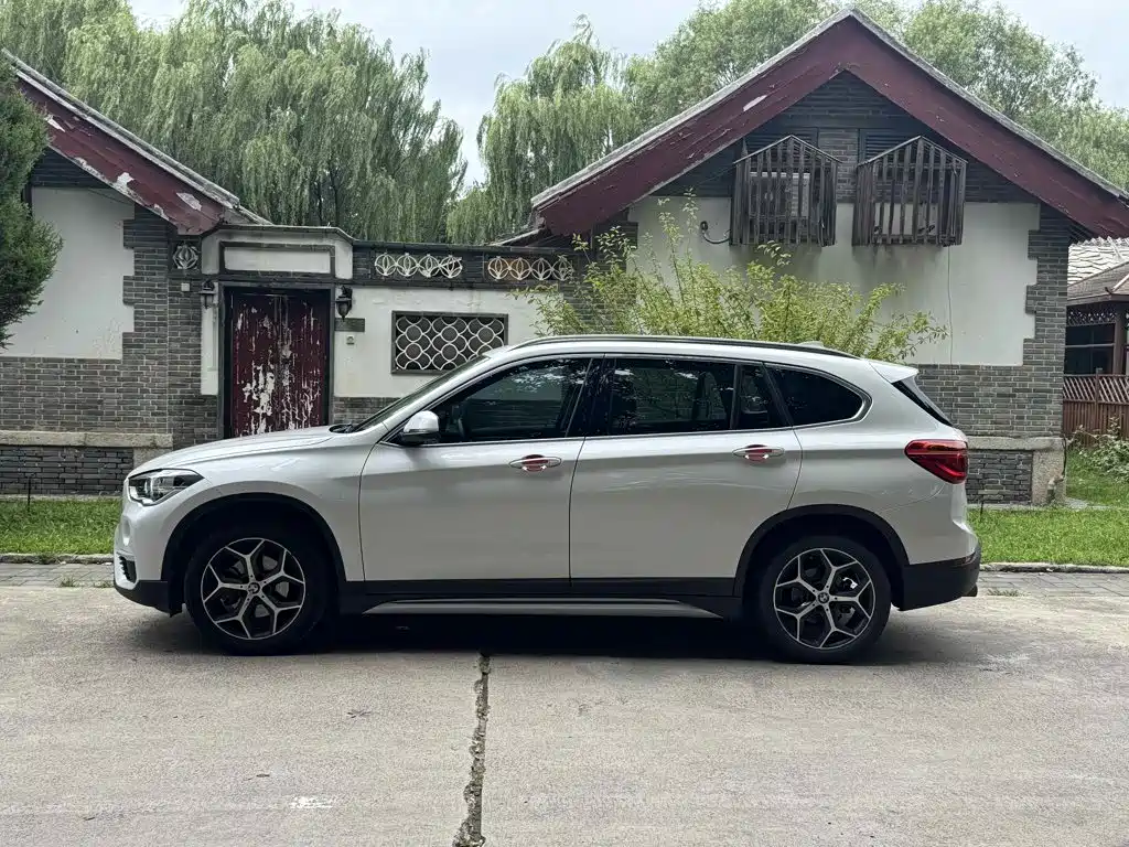 BMW X1 2018 — фото 10