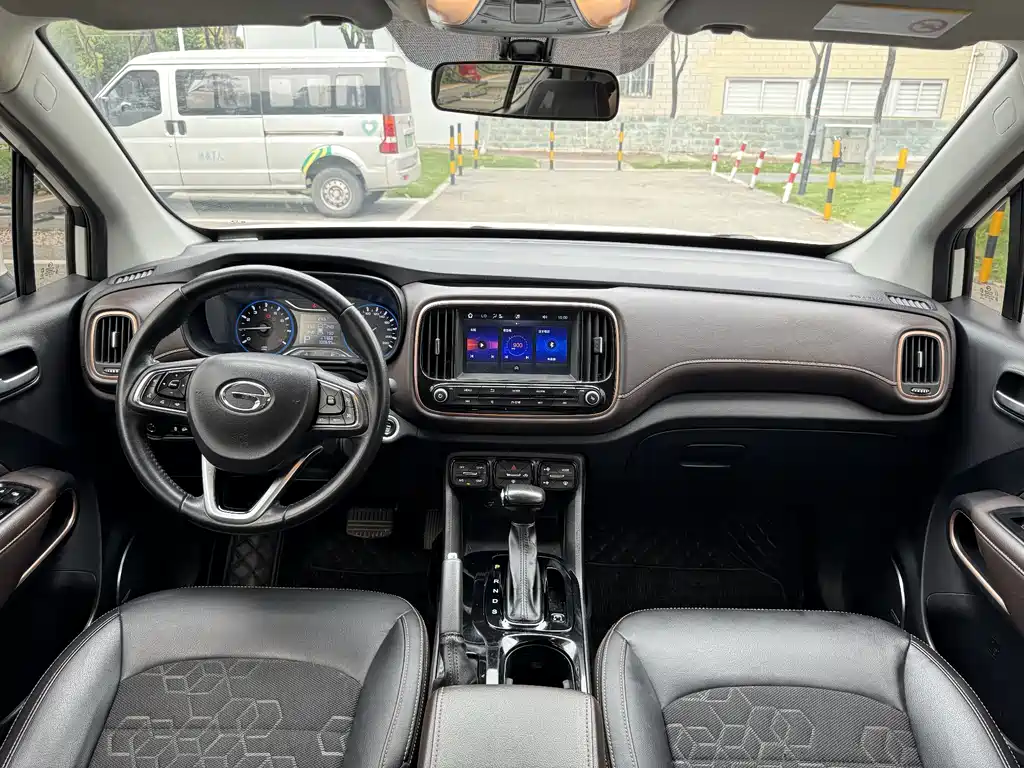 GAC Trumpchi GS3 2019 — фото 9