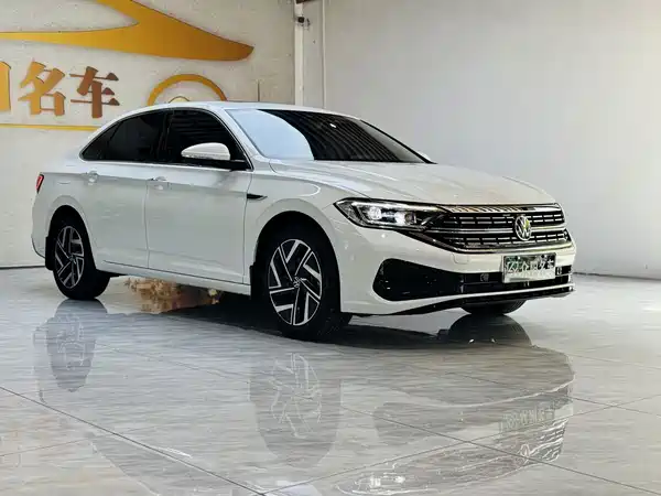 Volkswagen Sagitar 2024