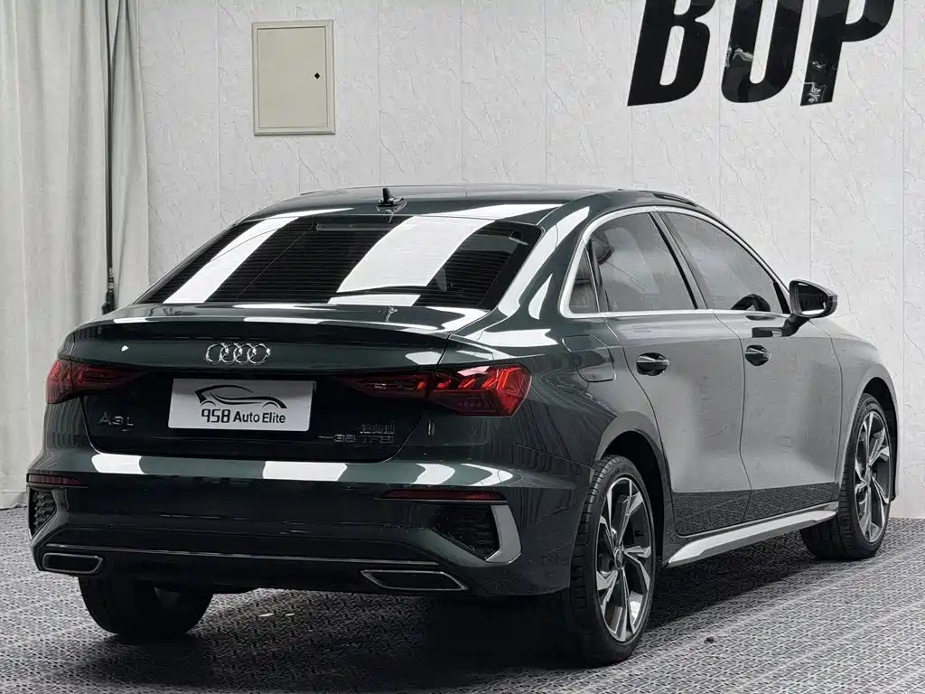 Audi A3 2023 — фото 13