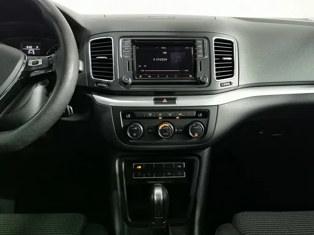 Volkswagen Sharan 2018 — фото 12